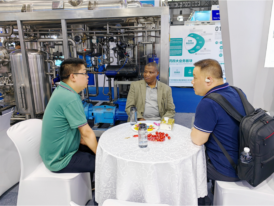 Live Coverage of CPHI & PMEC China 2025 | Jhenten Machinerys Shanghai Exhibition: A Crowd Sensation with Non-Stop Excitement!!(圖6)