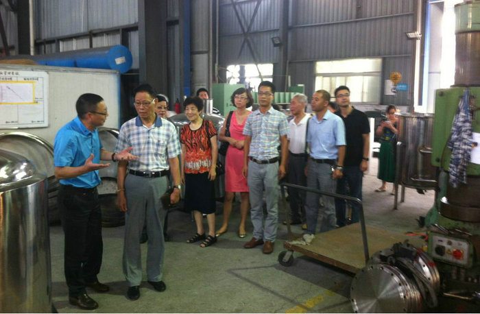 九三學(xué)社工一支社在公司舉行“九三學(xué)社抗戰(zhàn)勝利70周年” 學(xué)習(xí)活動(圖2) 九三學(xué)社工一支社在公司舉行“九三學(xué)社抗戰(zhàn)勝利70周年” 學(xué)習(xí)活動(圖2)